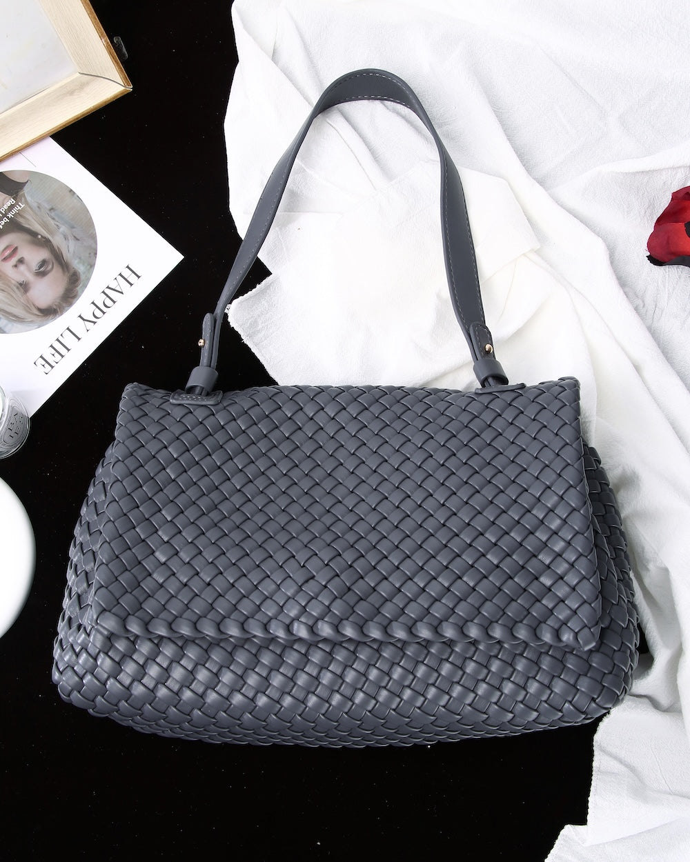 Essence - Grey