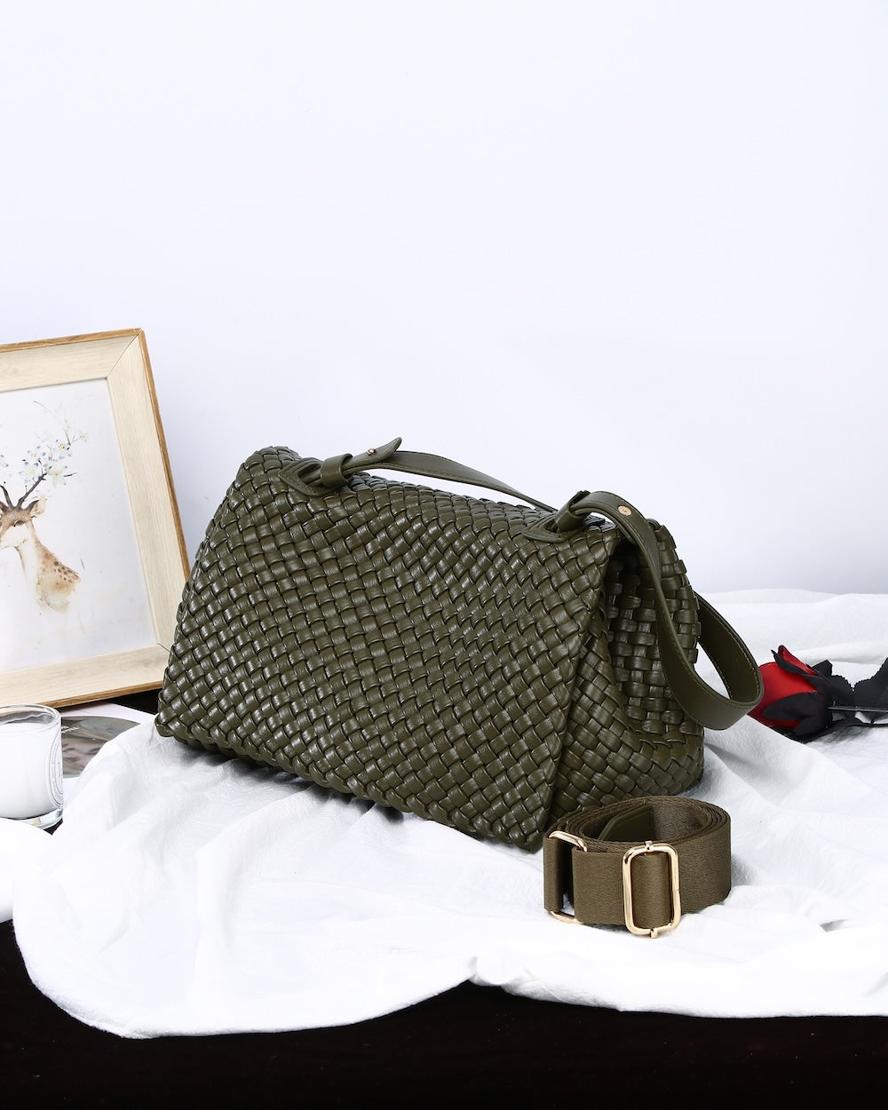 Essence - Olive