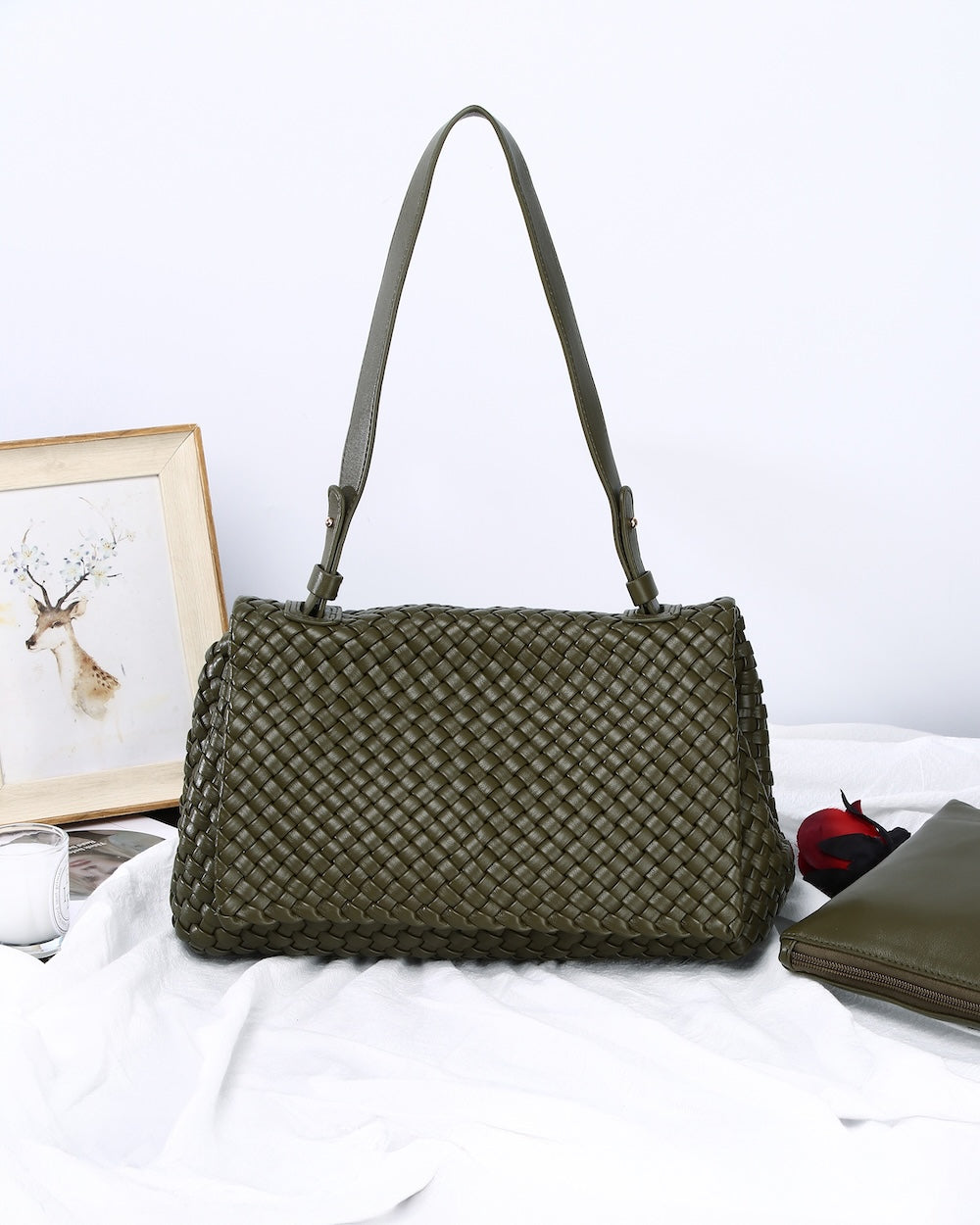 Essence - Olive