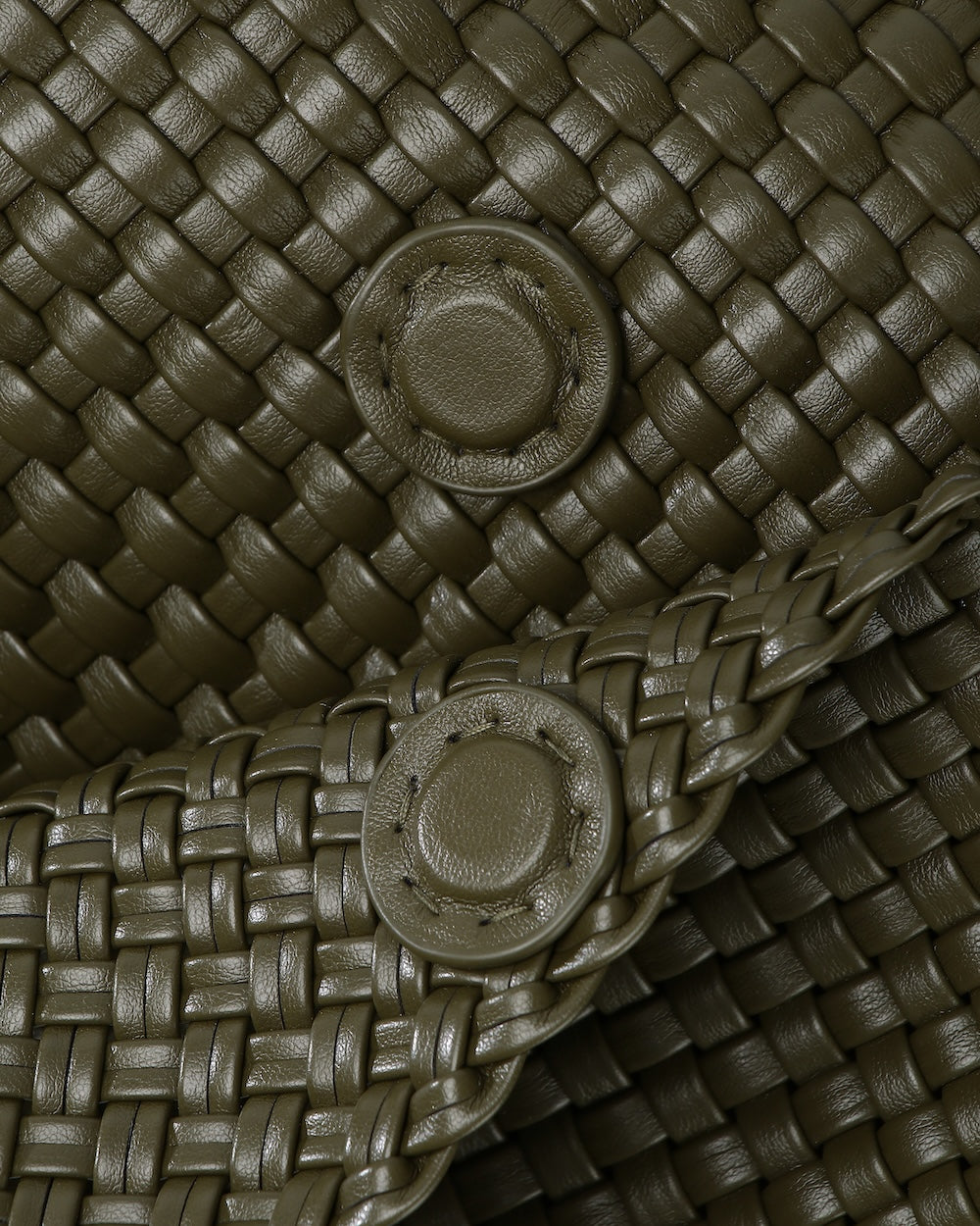 Essence - Olive