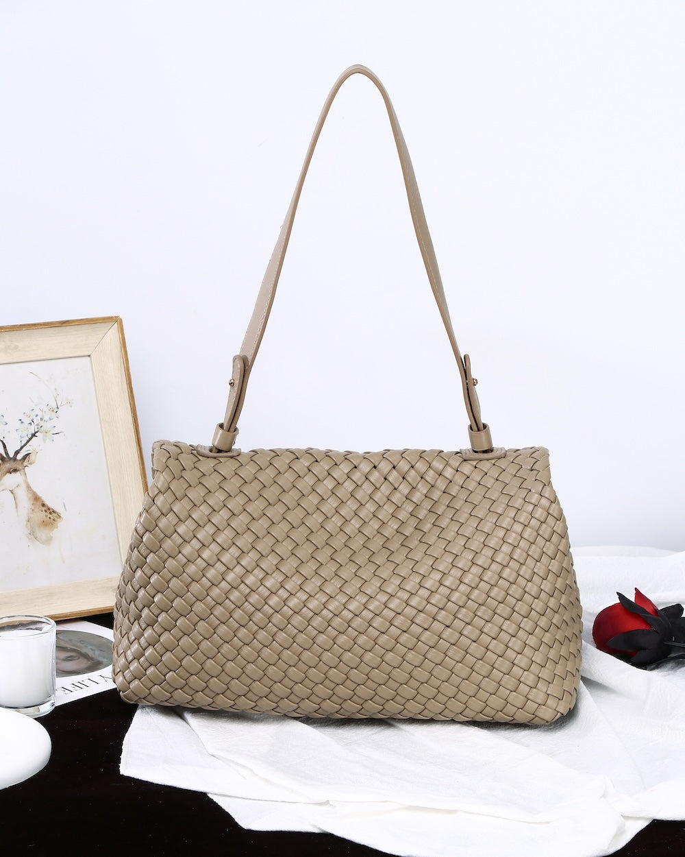 Essence - Khaki